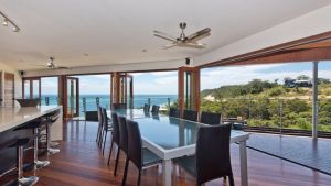 Tangalooma Hilltop Haven - Kempsey Accommodation